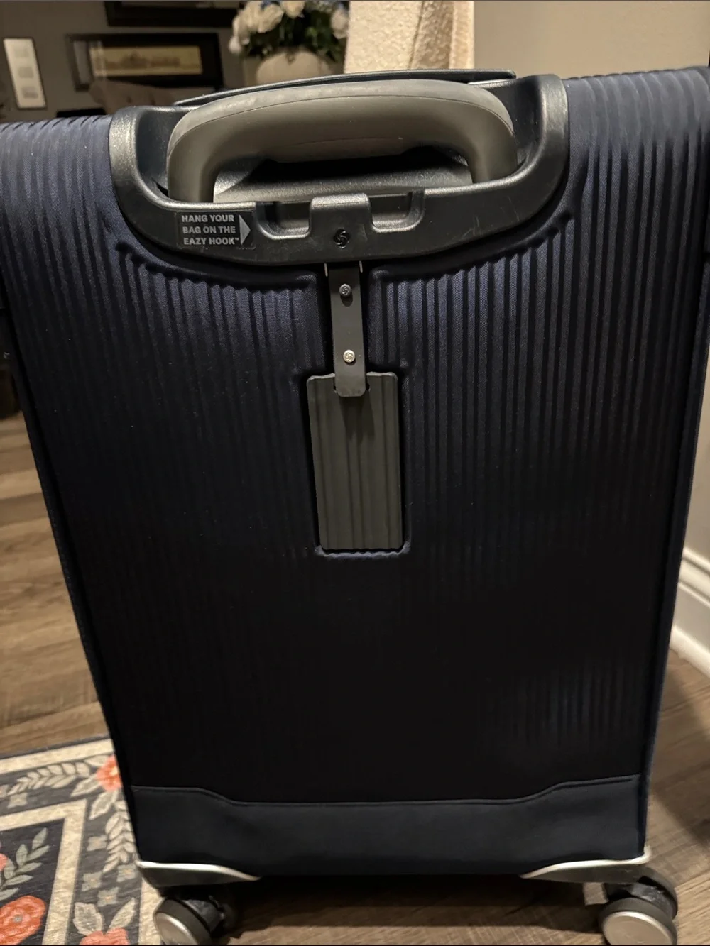 Samsonite Navy Softside Spinner Carry-On Luggage